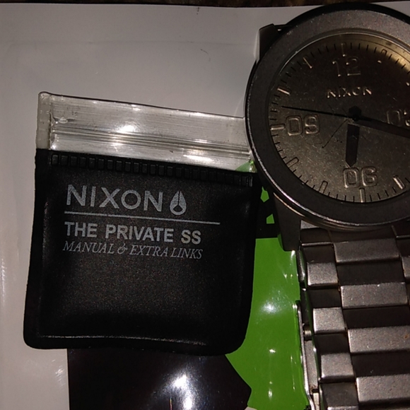 Nixon "Private SS" MENS WATCH - Picture 4 of 5